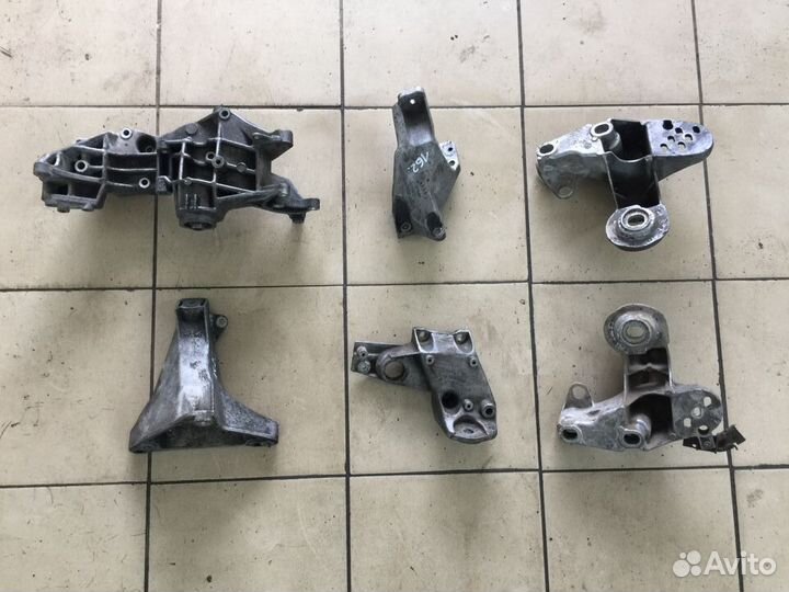 Опора двс Volkswagen passat b5 AUG ADR