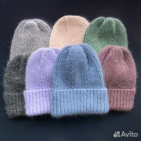 Пушистая вязаная шапка тыковка ручной работы