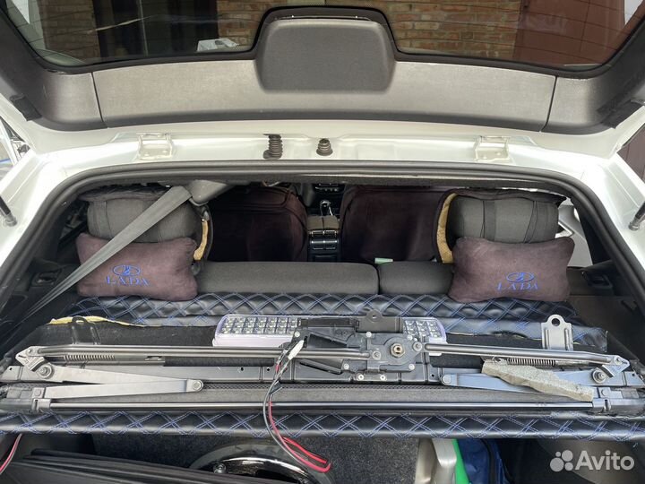 Шторка на кнопке (электрошторка)