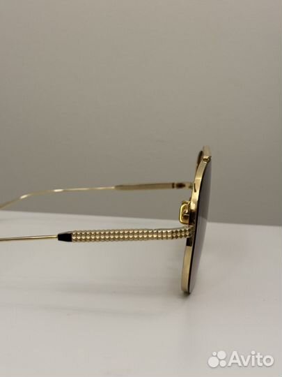 Солнцезащитные очки valentino