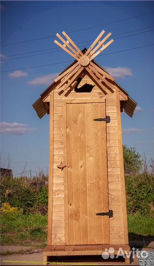 Дачный туалет деревянный