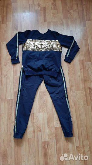 Спортивный костюм