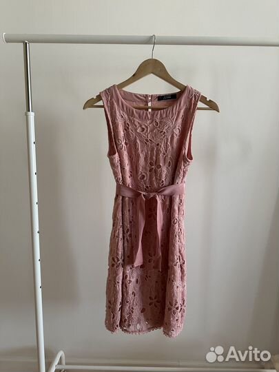 Платье розовое мини Guess