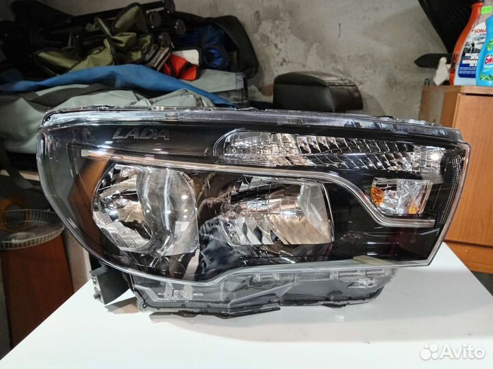 Фара правая LADA vesta