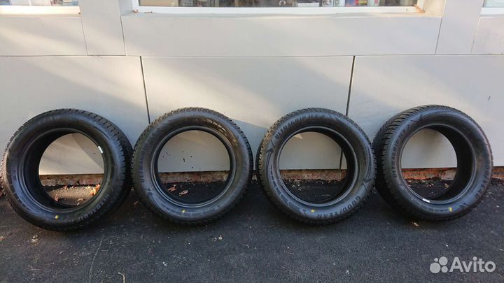 Goodyear UltraGrip Ice 2 205/60 R16 96T