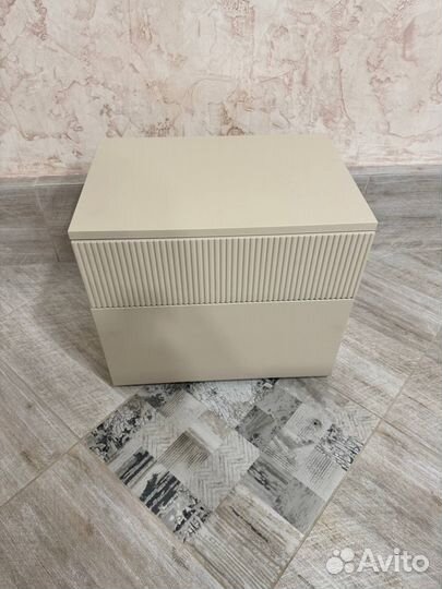 Прикроватна тумба новая