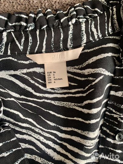 Рубашка hm с рюшами