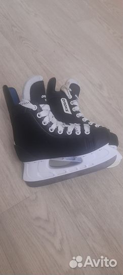 Коньки хоккейные детские 34 размер