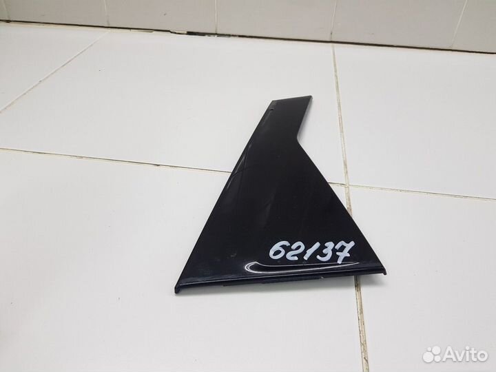 Накладка задней правой двери (Geely Coolray)