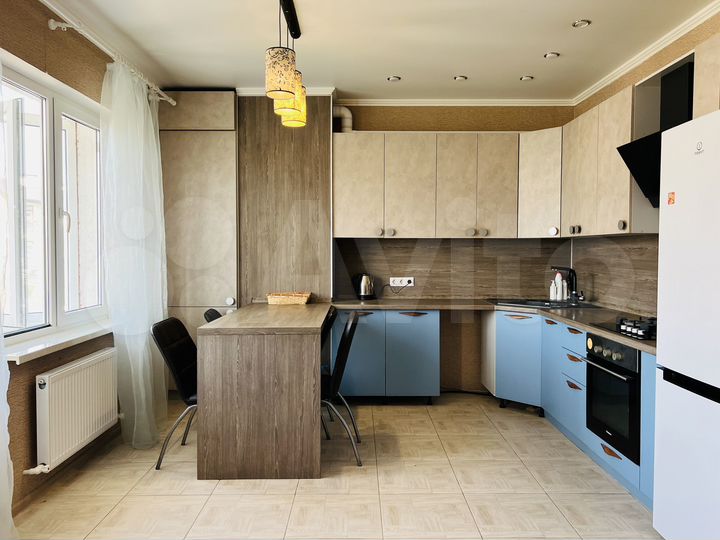 2-к. квартира, 77,7 м², 2/5 эт.