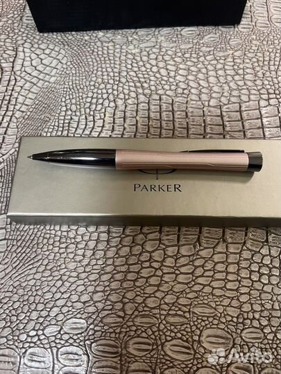 Шариковая ручка Parker Urban Premium K204