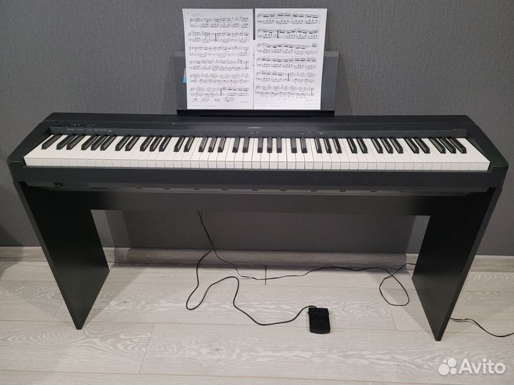 Цифровое пианино yamaha