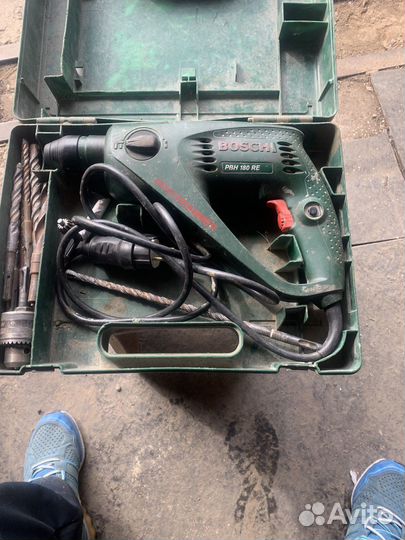 Перфоратор bosch в хорошем состоянии