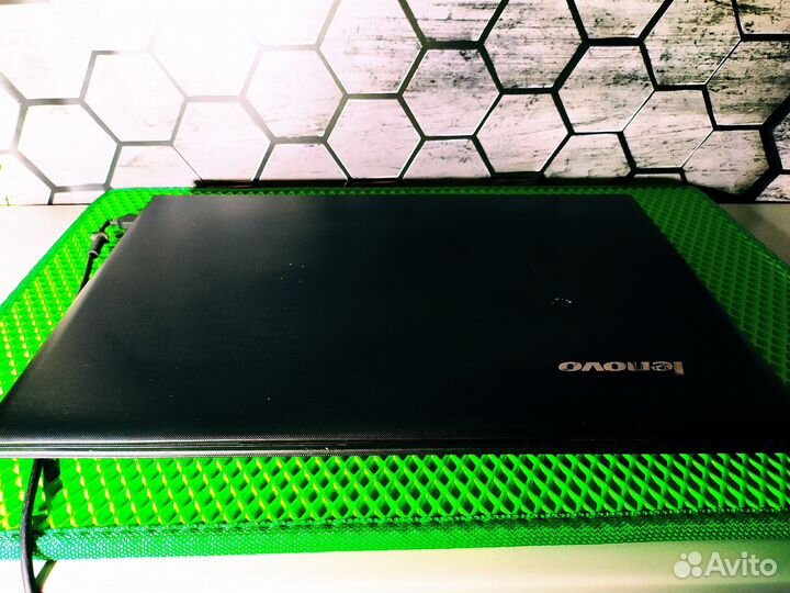 Lenovo 330-17isk-17\i5-6 Gen\ 4 Озу\2 GB Видео\SSD