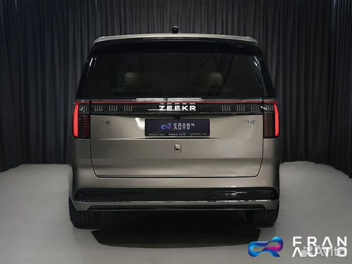 Zeekr 009 544 л.с. AT, 2024