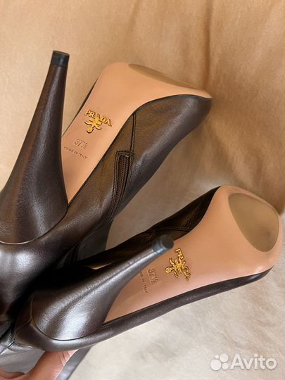 Сапоги Prada 37.5 оригинал