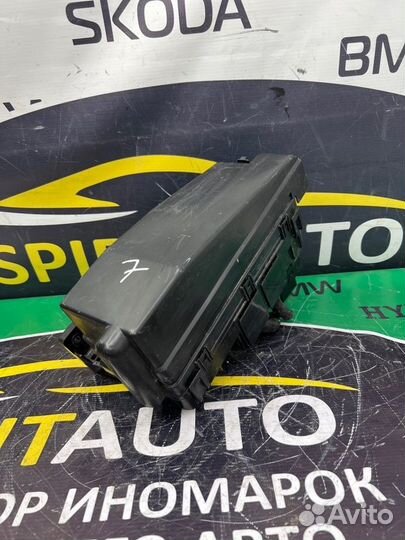 Блок предохранителей под капот Kia Mohave 2 D6EB