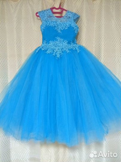 Выпускное платье для девочки размер 32 до пола