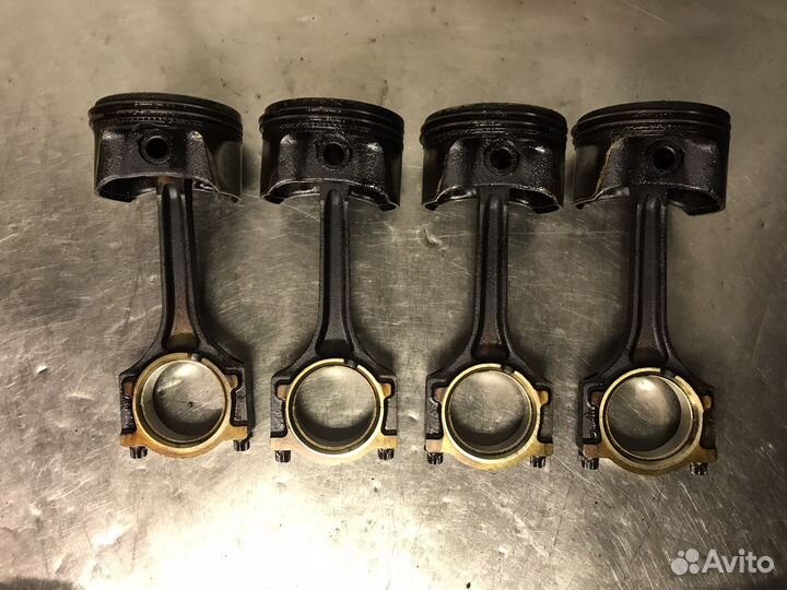 Поршень+шатун Ford Focus 1 2 3 mondeo C-max Fusion