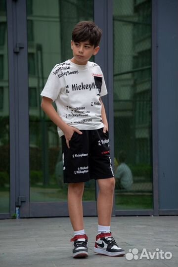 Детский костюм Zara с футболкой и шортами новый