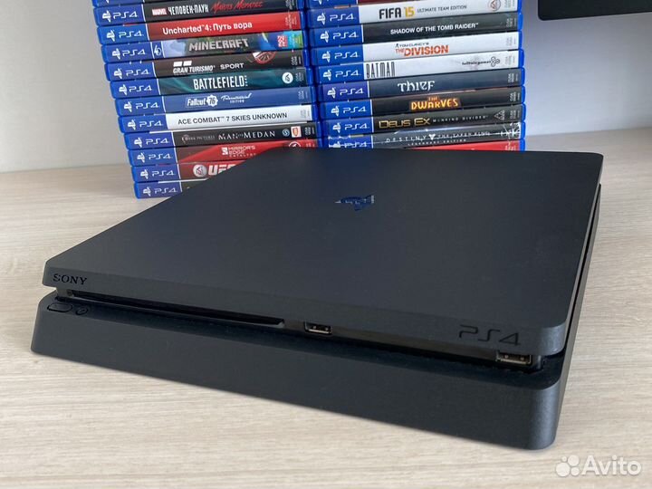 Sony Playstation 4 slim