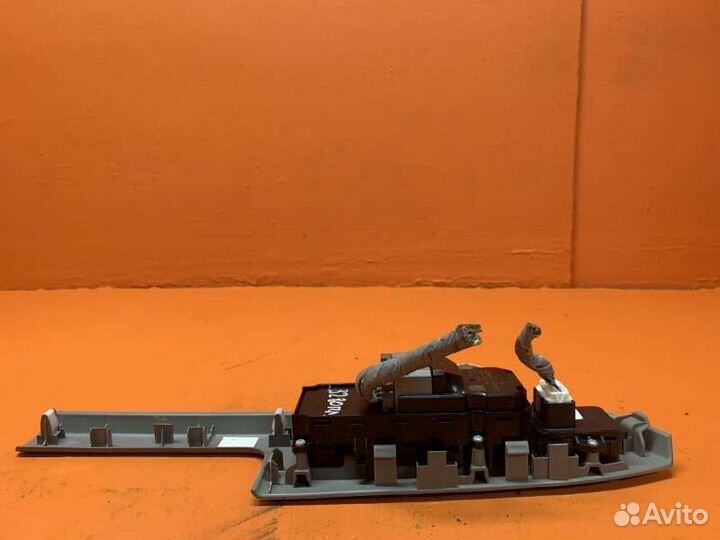 Блок управления стеклоподъемниками передний левый