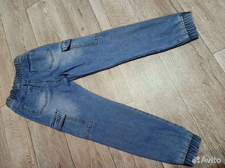 Джинсы на мальчика 134-140