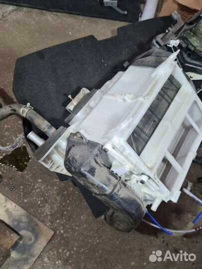 Корпус печки Mitsubishi Lancer 9 4G18 2005