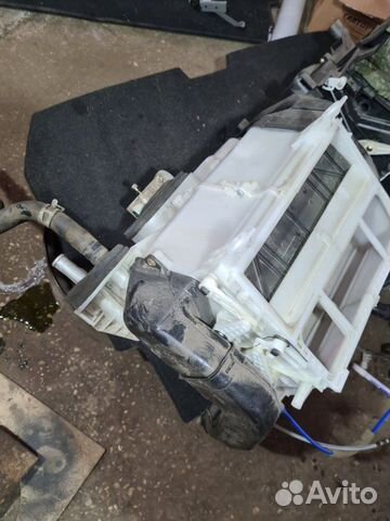 Корпус печки Mitsubishi Lancer 9 4G18 2005