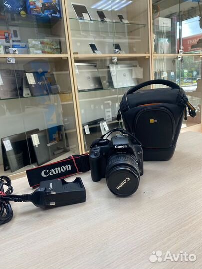 Фотоаппарат Canon EOS 1000D kit
