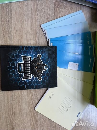 Тетради школьные