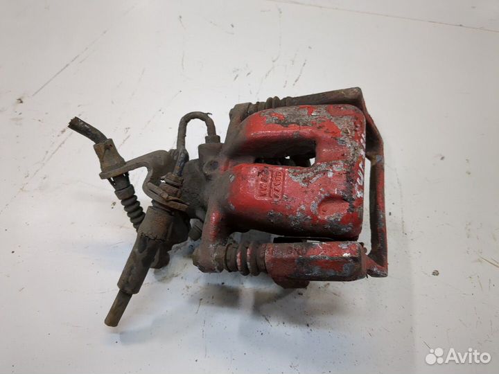 Суппорт Skoda SuperB, 2012