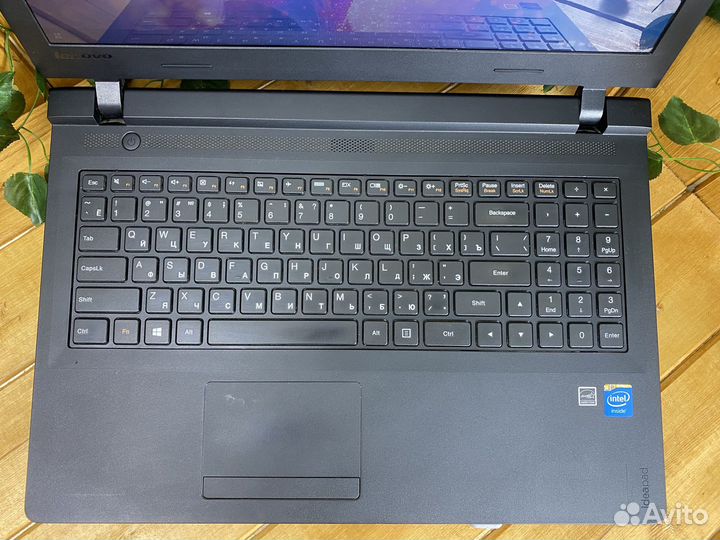 Шустрый тонкий ноутбук Lenovo N2840/4gb/SSD