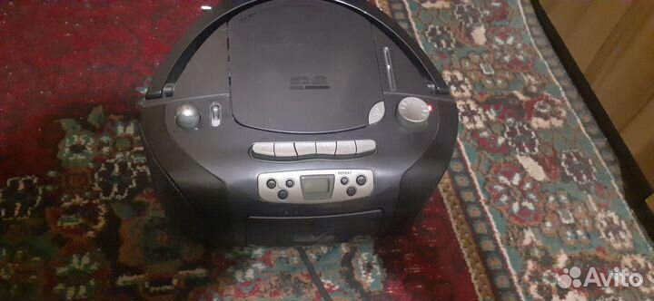 Продам магнитафон LG