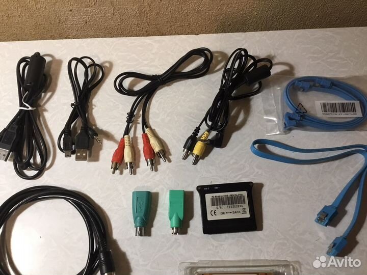 Пульт ду, шнур USB и другие шнуры