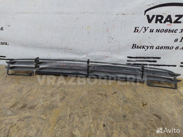 Решетка бампера LADA