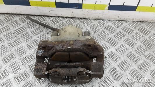 Суппорт тормозной передний левый BMW 5 E39 (7NI16K