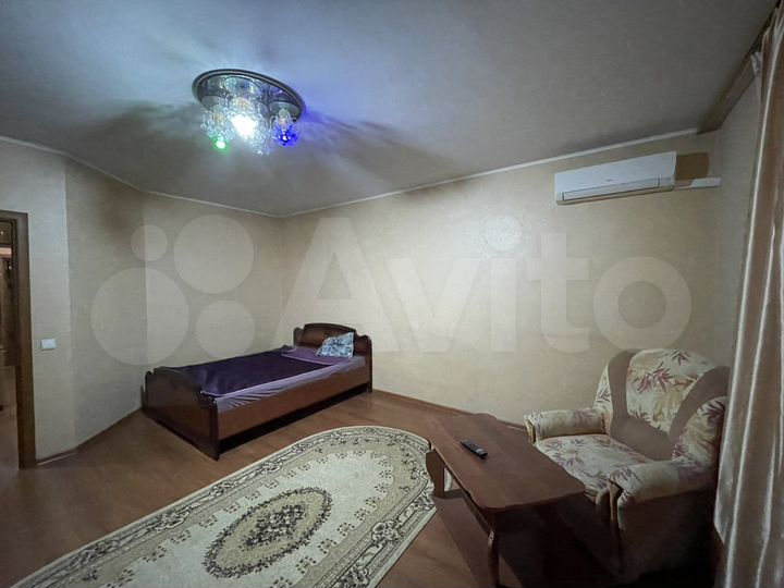 2-к. квартира, 80 м², 5/10 эт.