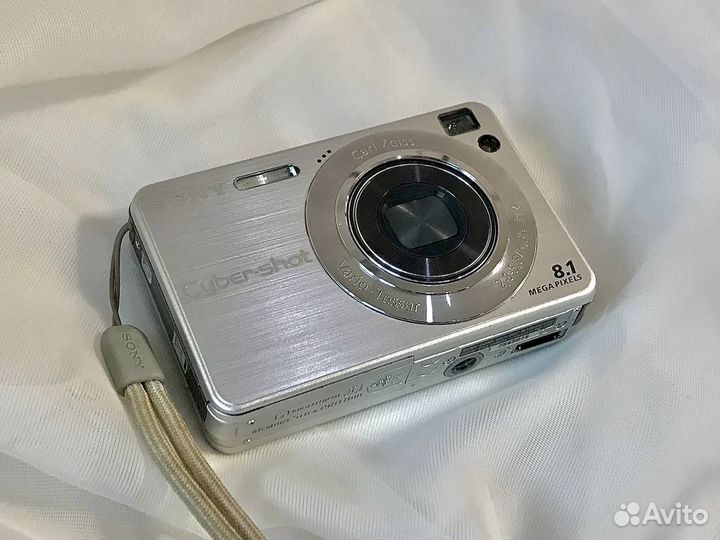 Компактный фотоаппарат Sony cyber shot dsc-w130