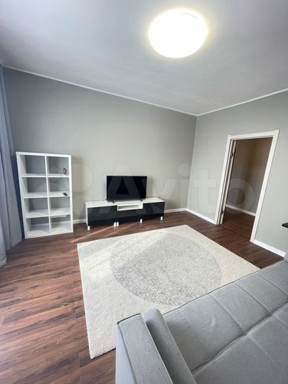 2-к. квартира, 56 м², 5/5 эт.