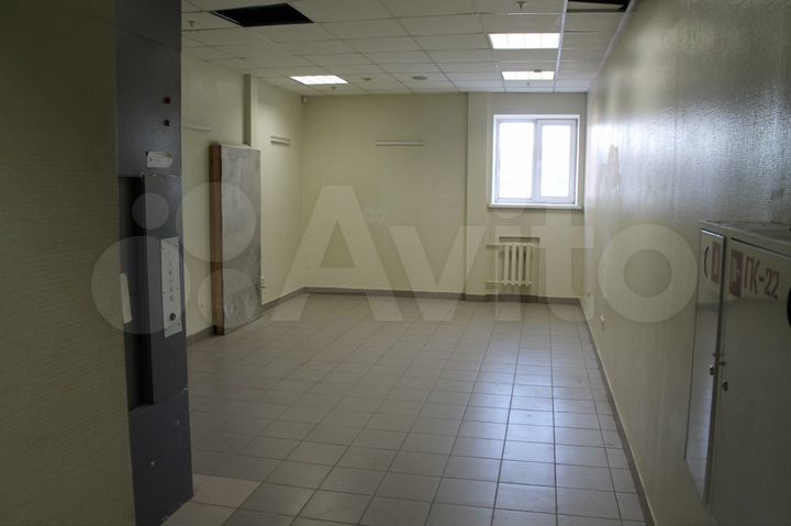 Свободного назначения, 705 м²