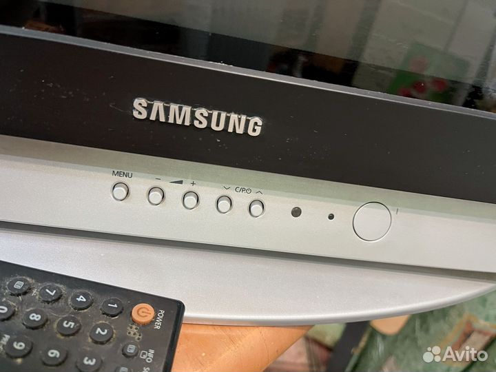 Телевизор samsung