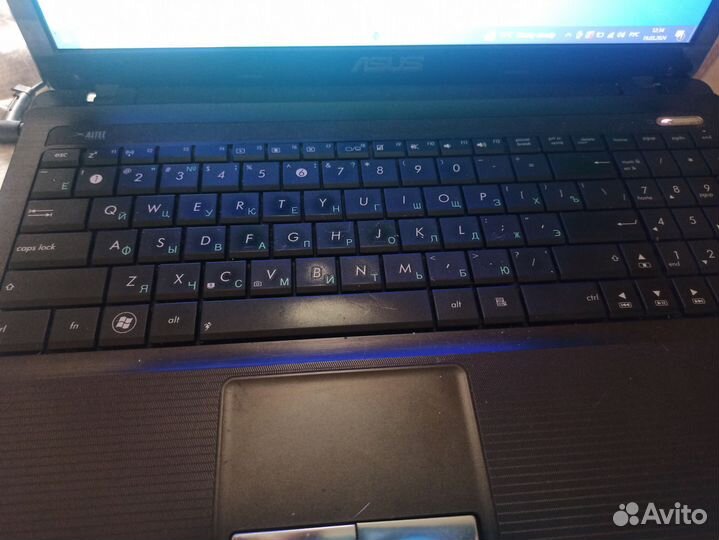 Ноутбук asus