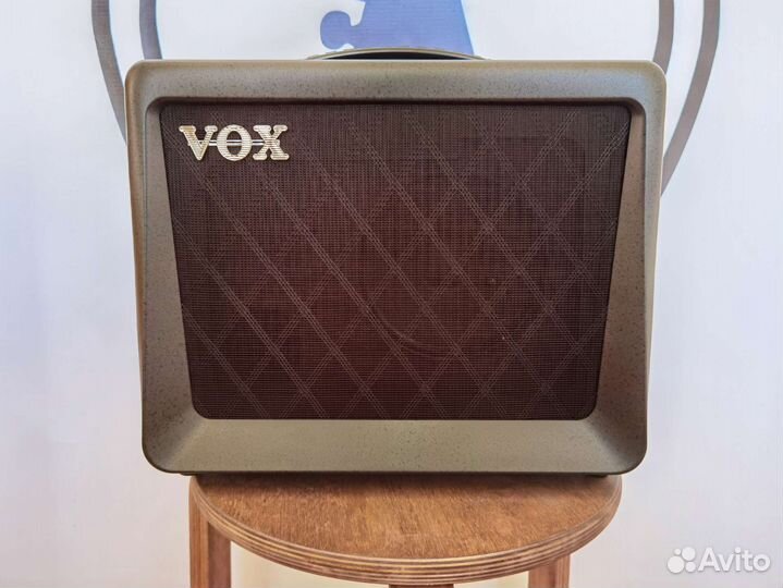 Гитарный комбоусилитель VOX VX15-GT Новый