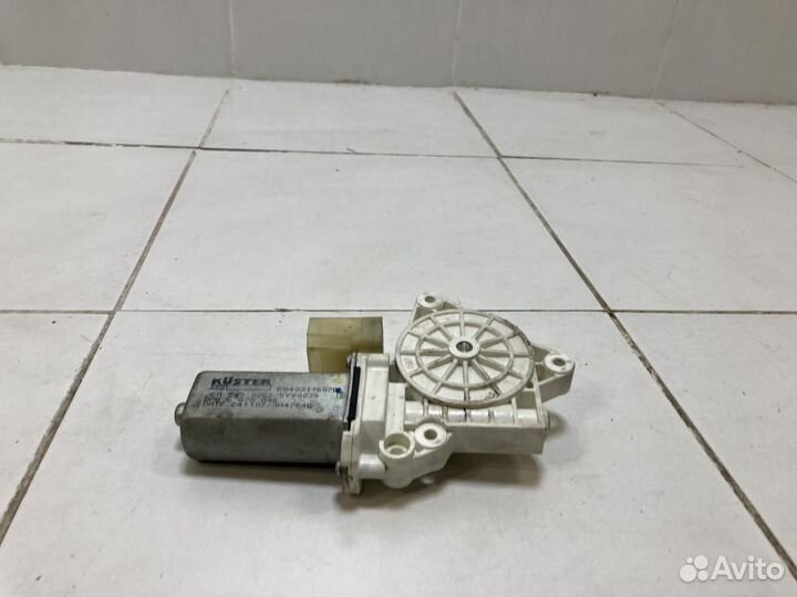 Моторчик стеклоподъемника BMW 1-series E87 E81