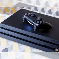 PS4 pro 1 tb +8 месяцев гарантии