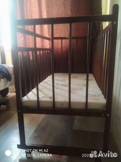 Детская кровать с матрацом