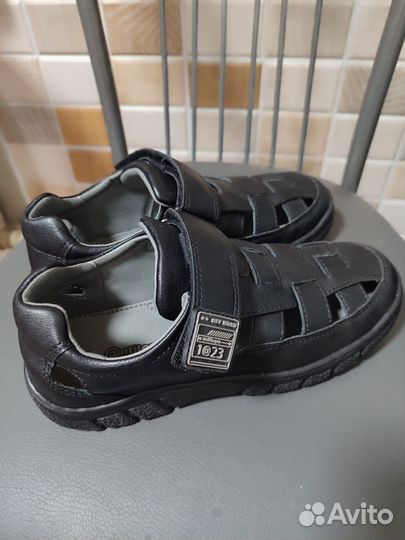 Новые кожаные туфли на мальчика Antilopa 33 р