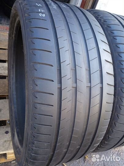 Bridgestone Alenza 001 275/35 R21