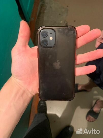 Телефон iPhone 12 mini
